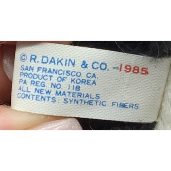 Vtg 1985 Dakin Snowshoe Penguin Plush Toy Holiday Collectible 8" 31-1211 Has TAG - Picture 6 of 7